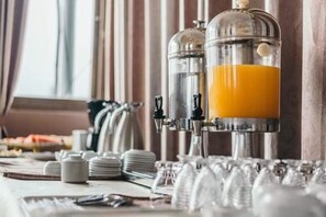 Dining - Sunrise Hotel (Mandalay)