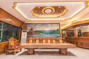 Lobby - Sunrise Hotel (Mandalay)
