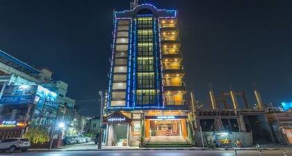 Sunrise Hotel