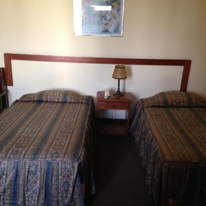 Room - Hotel Regency (Lima)