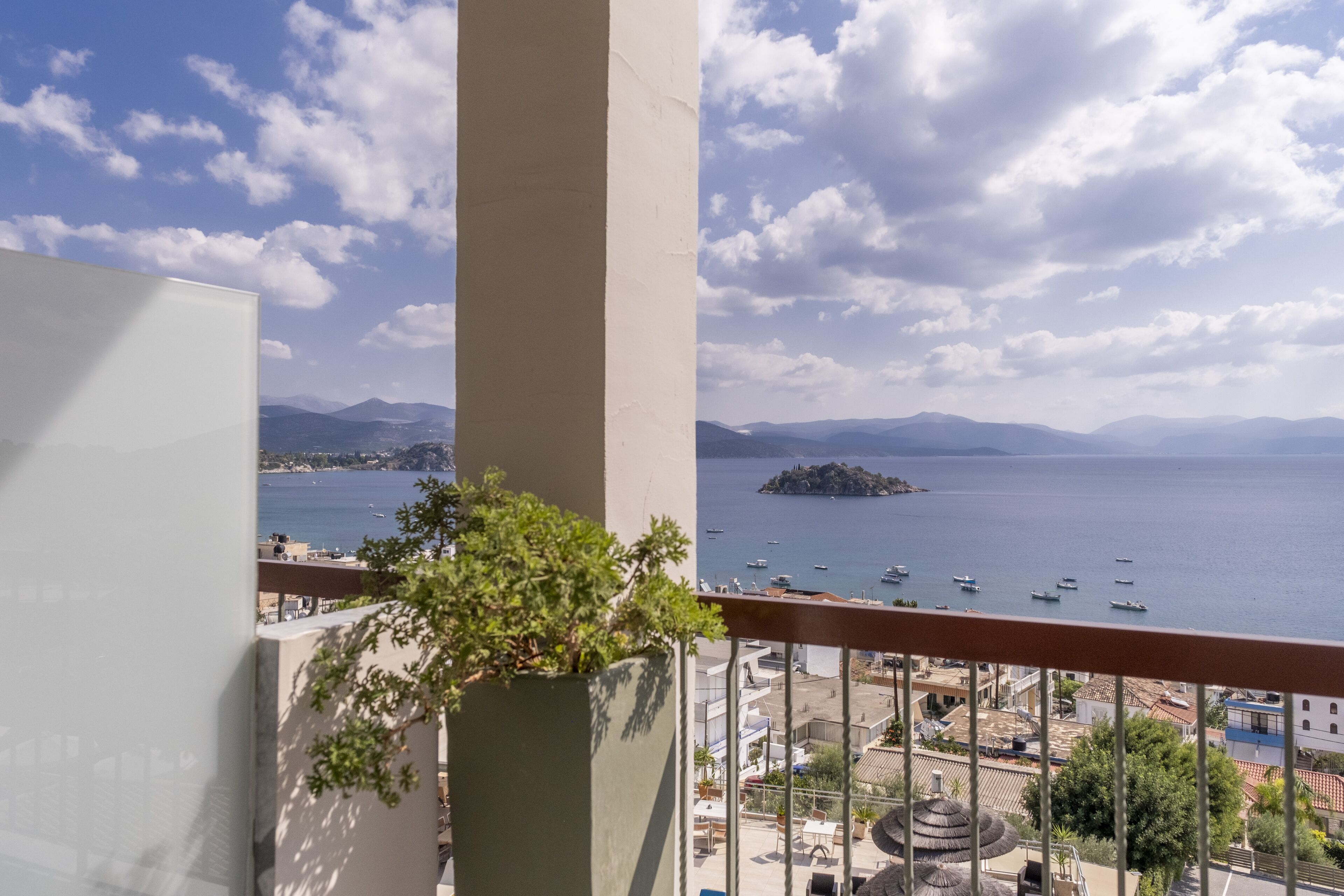Dreibettzimmer, Balkon, Meerblick | Blick vom Balkon
