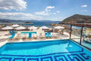 Outdoor pool - John & George (Nafplio)