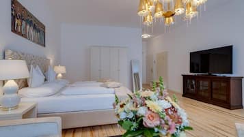Junior Studio Suite, City View
