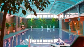Indoor pool, outdoor pool