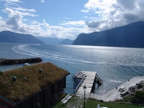 On the beach - Leikanger Fjordhotel - Unike Hoteller (Sogndal)