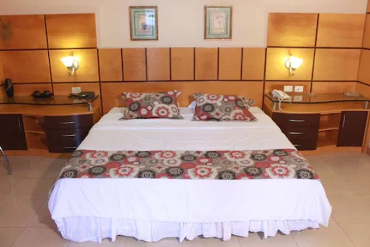 Executive Double Room, 1 Double Bed | In-room safe, free WiFi, bed sheets