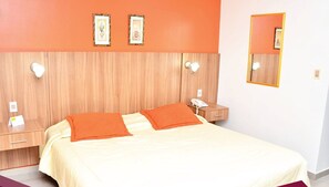 Coffres-forts dans les chambres, Wi-Fi gratuit, draps fournis