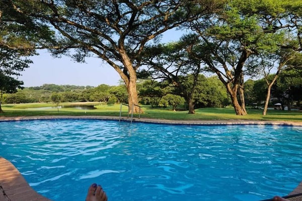 5 piscines a l'aire lliure i gandules