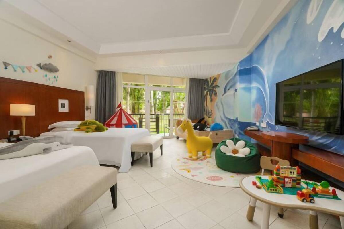 Cribs/infant beds