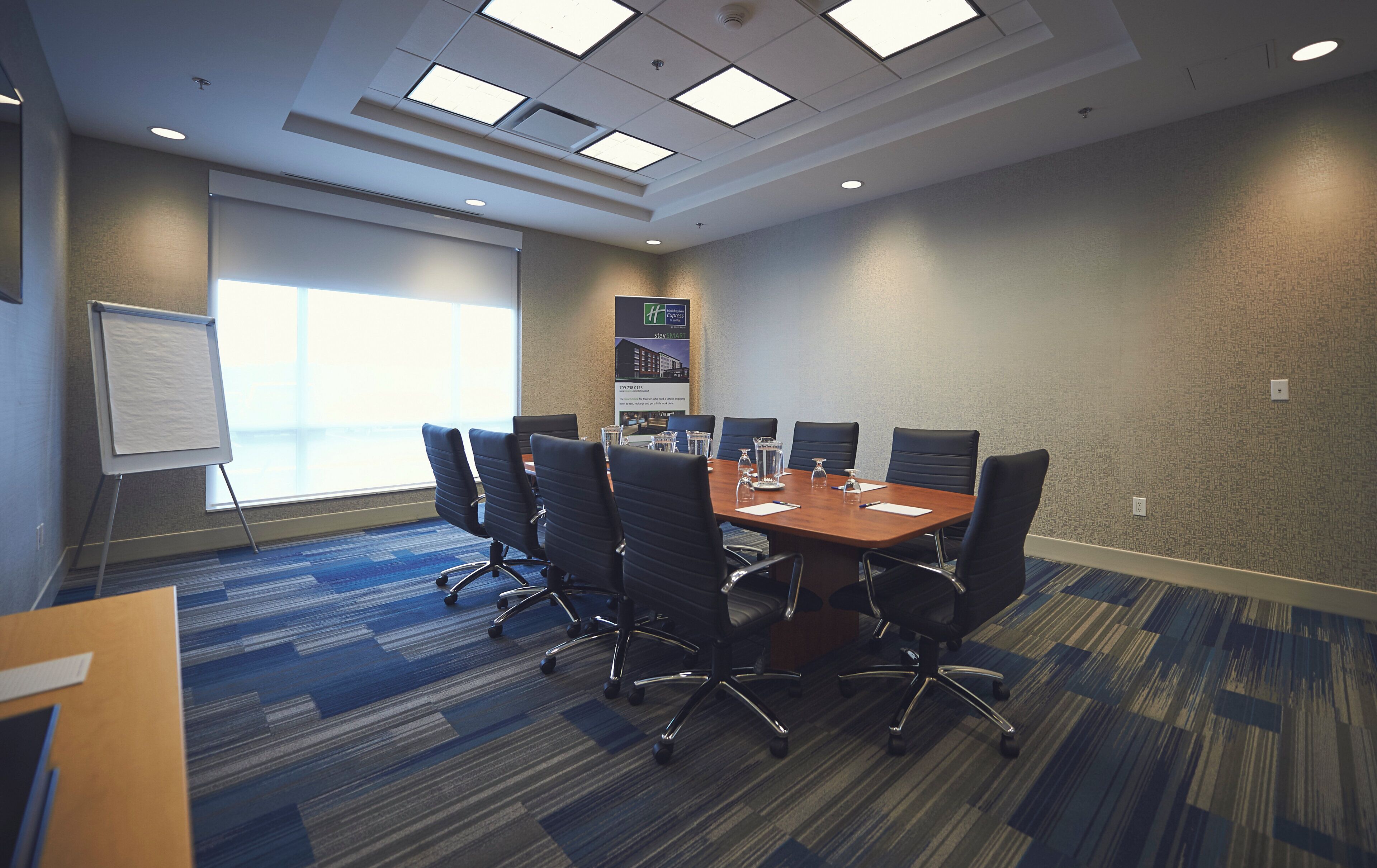 Photo - Holiday Inn Express & Suites St. John S Airport, An Ihg