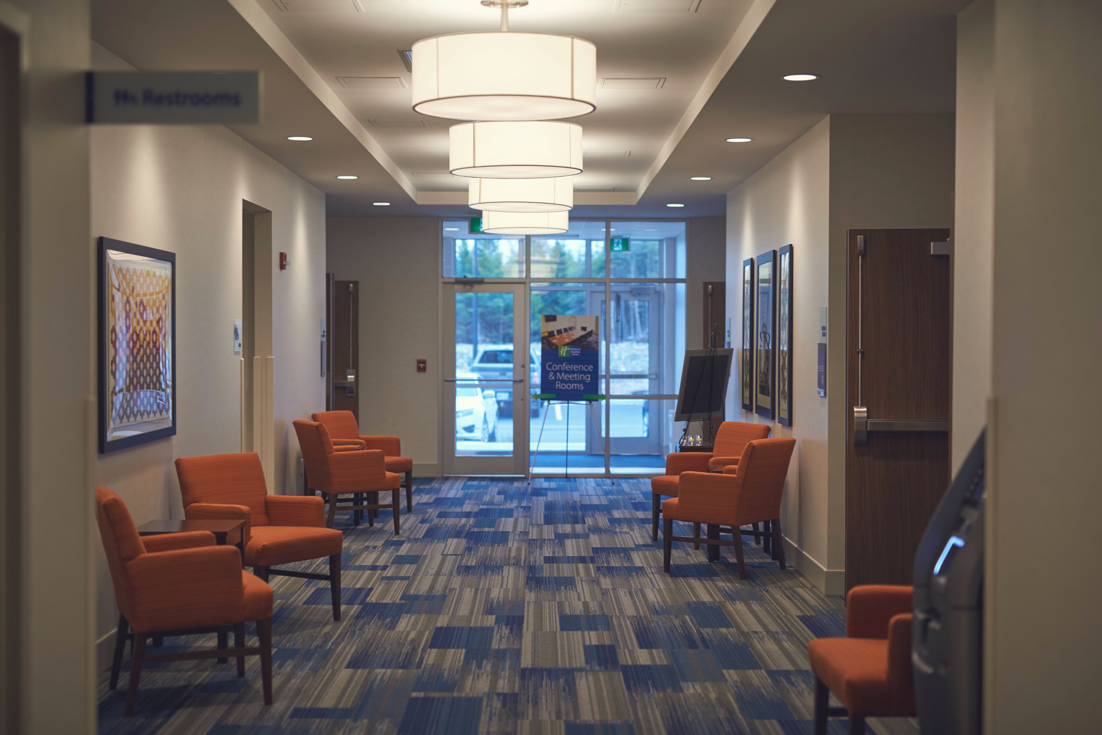 Photo - Holiday Inn Express & Suites St. John S Airport, An Ihg