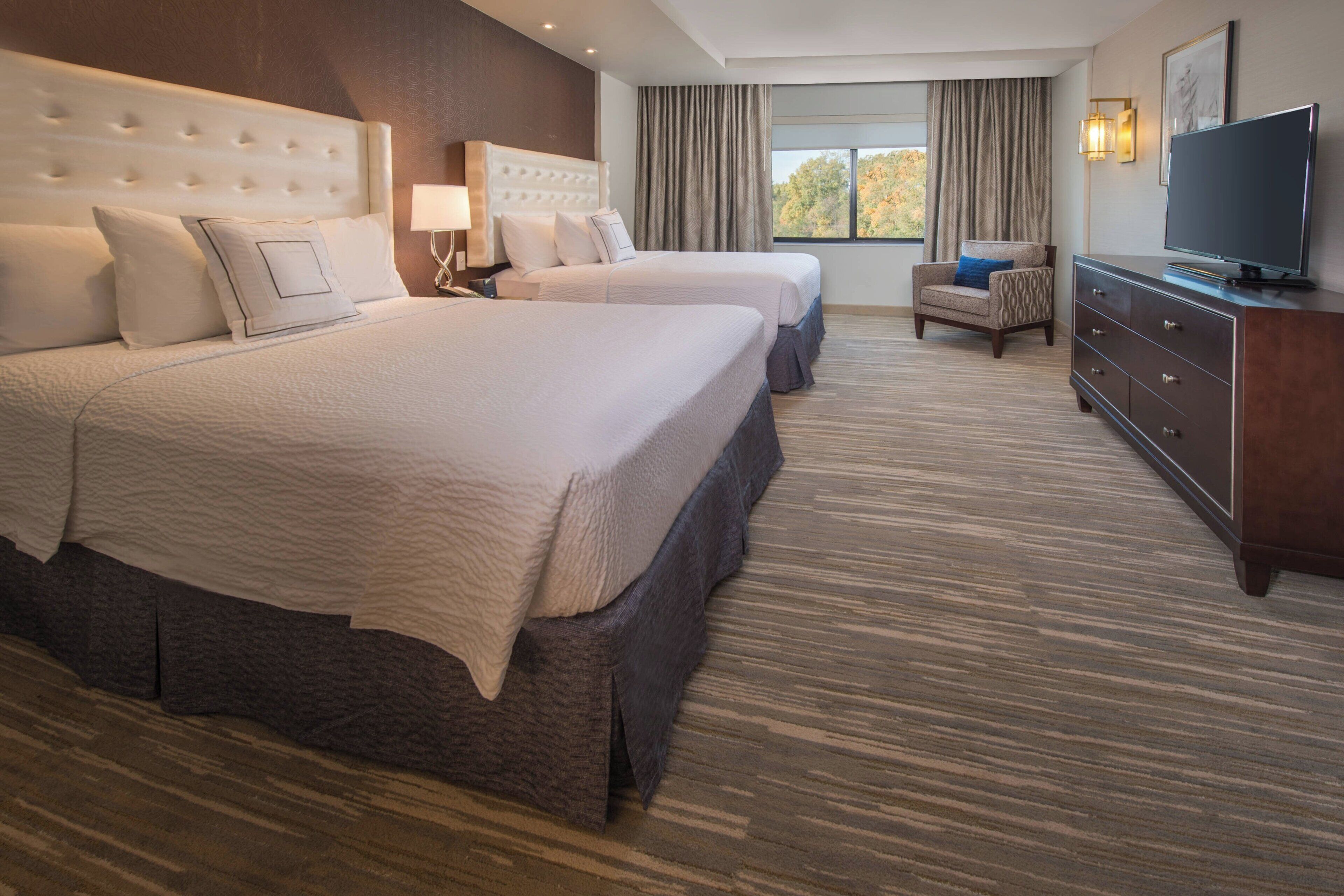 suite, multiple beds, non smoking | 1 bedroom, pillow-top beds, in-room safe, desk