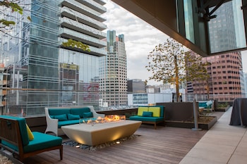 BBQ/picnic area at Hotel Indigo Los Angeles Downtown by IHG