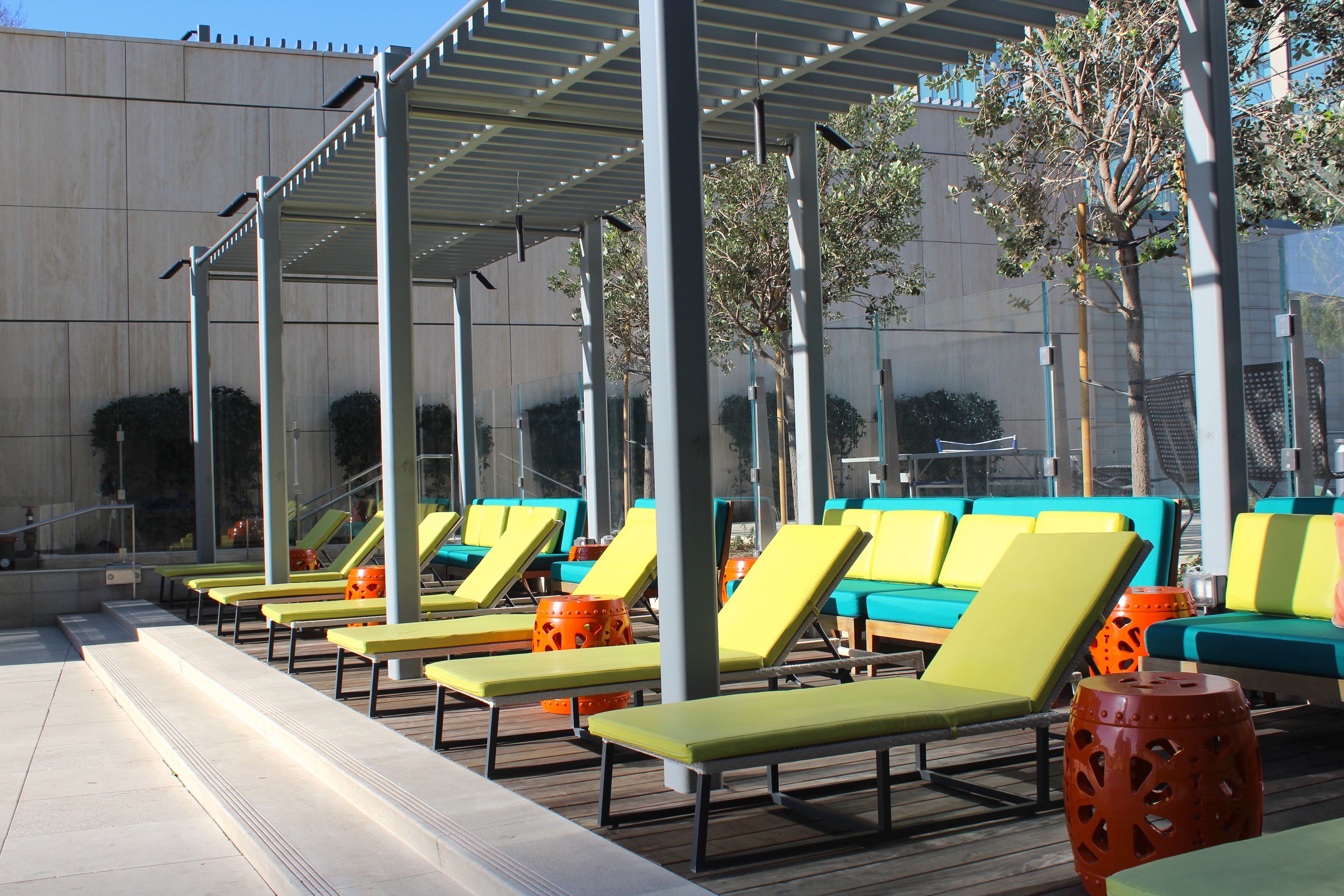 outdoor pool, free pool cabanas, pool umbrellas