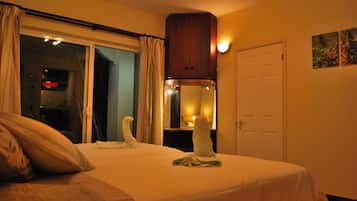 Studio, Accessible, Ocean View | 1 bedroom, premium bedding, in-room safe, desk