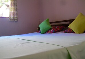 Free WiFi, bed sheets