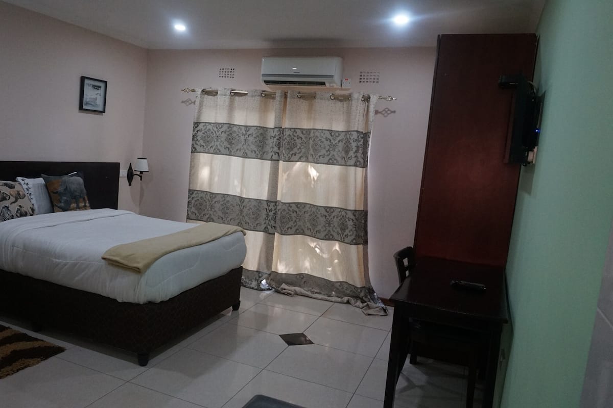 Comfort Double or Twin Room, 1 Double or 2 Single Beds, Non Smoking, Pool View