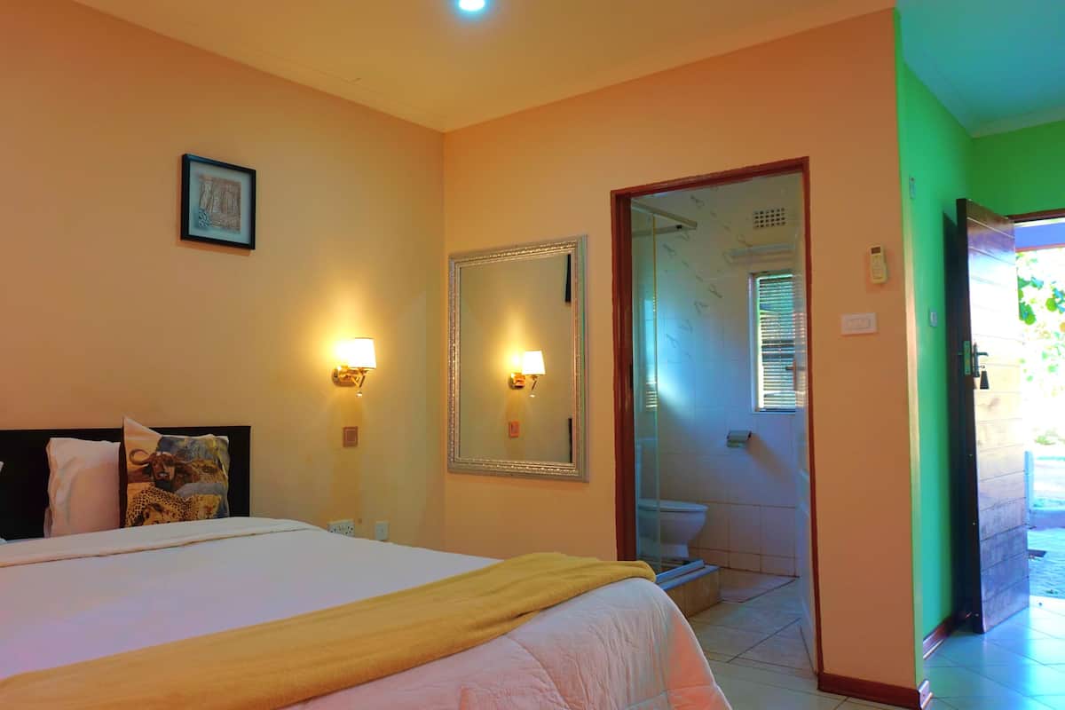 Comfort Double or Twin Room, 1 Double or 2 Single Beds | 1 bedroom, in-room safe, individually decorated, individually furnished