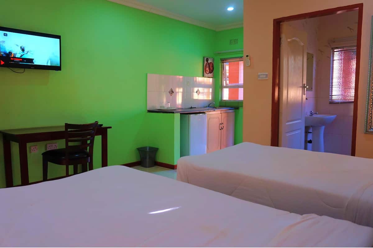 1 bedroom, in-room safe, individually decorated, individually furnished