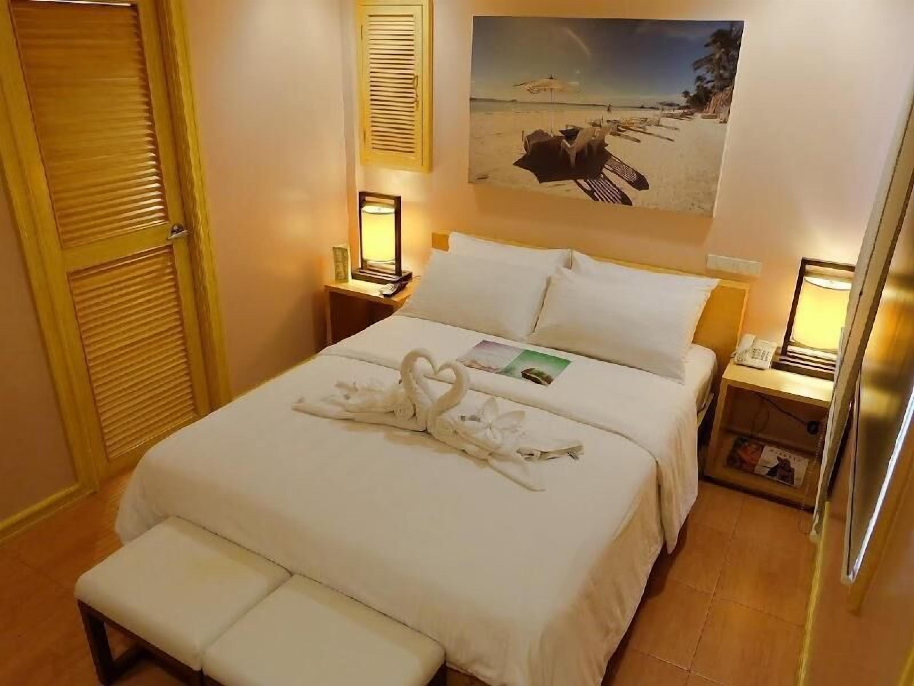 Ropa de cama de alta calidad y minibar 