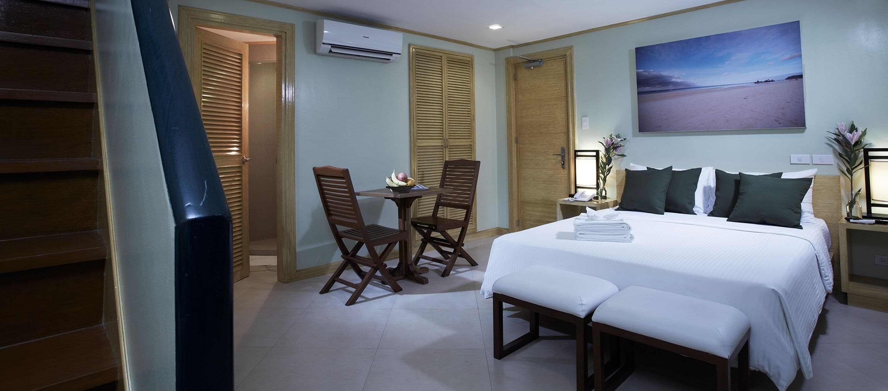 penthouse | 1 bedroom, premium bedding, minibar, in-room safe