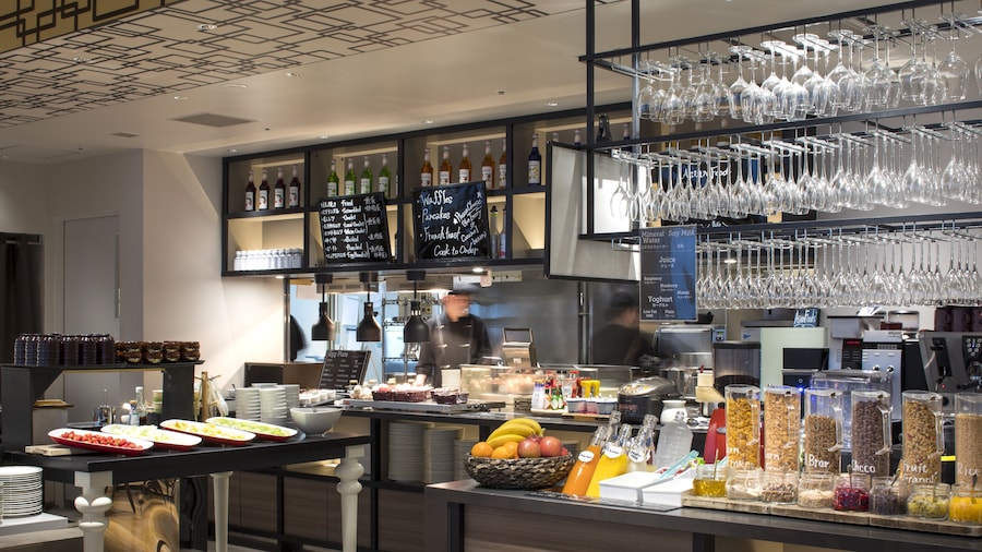 Courtyard by Marriott Shin-Osaka Station
