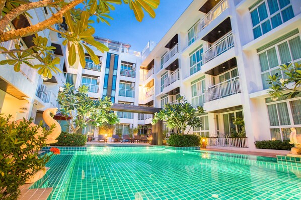 Outdoor pool - Arisara Place (Koh Samui)