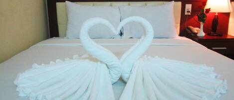 Minibar, escritorio y wifi gratis