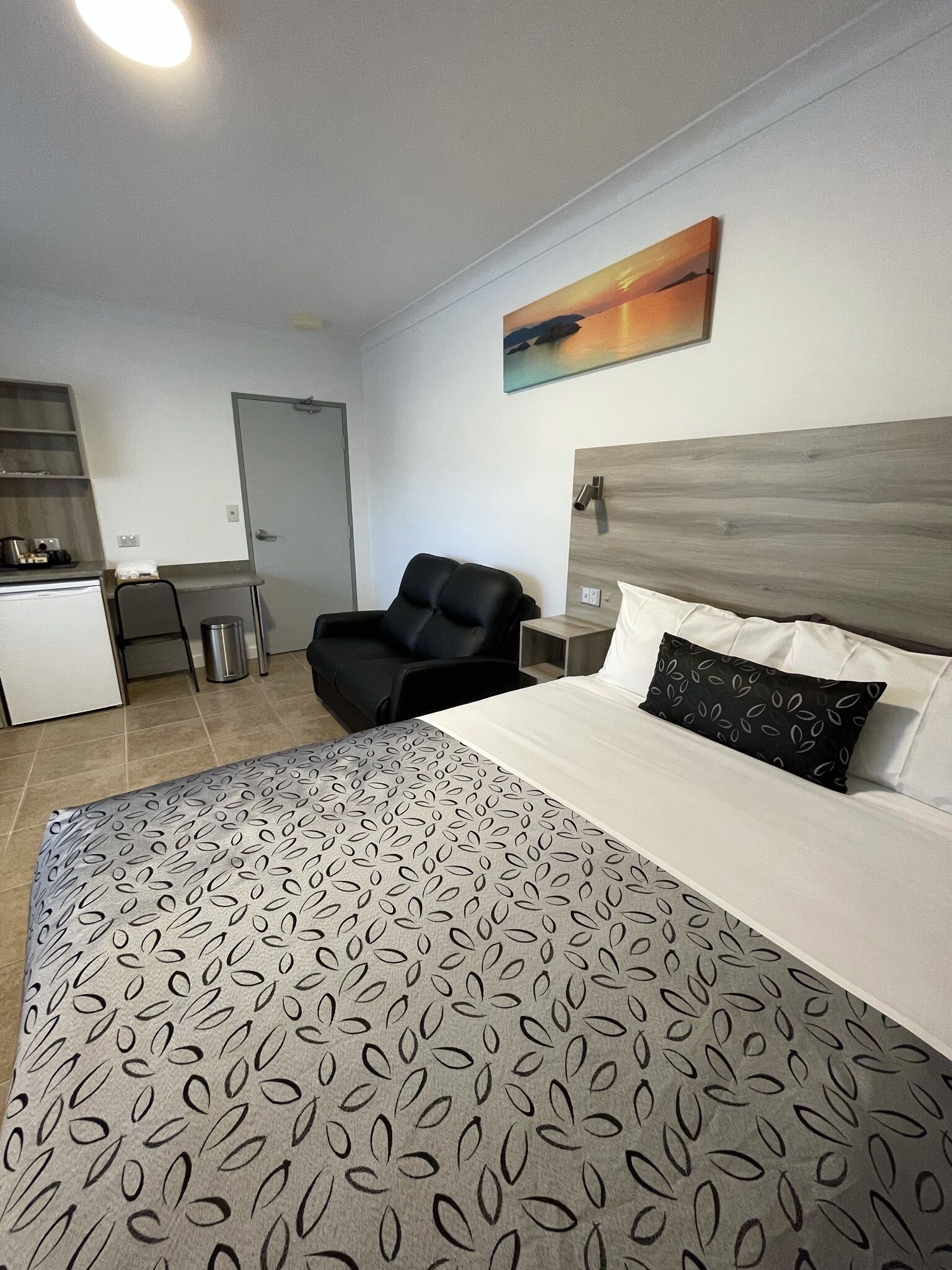 Superior Room, 1 Queen Bed, Non Smoking, Ensuite