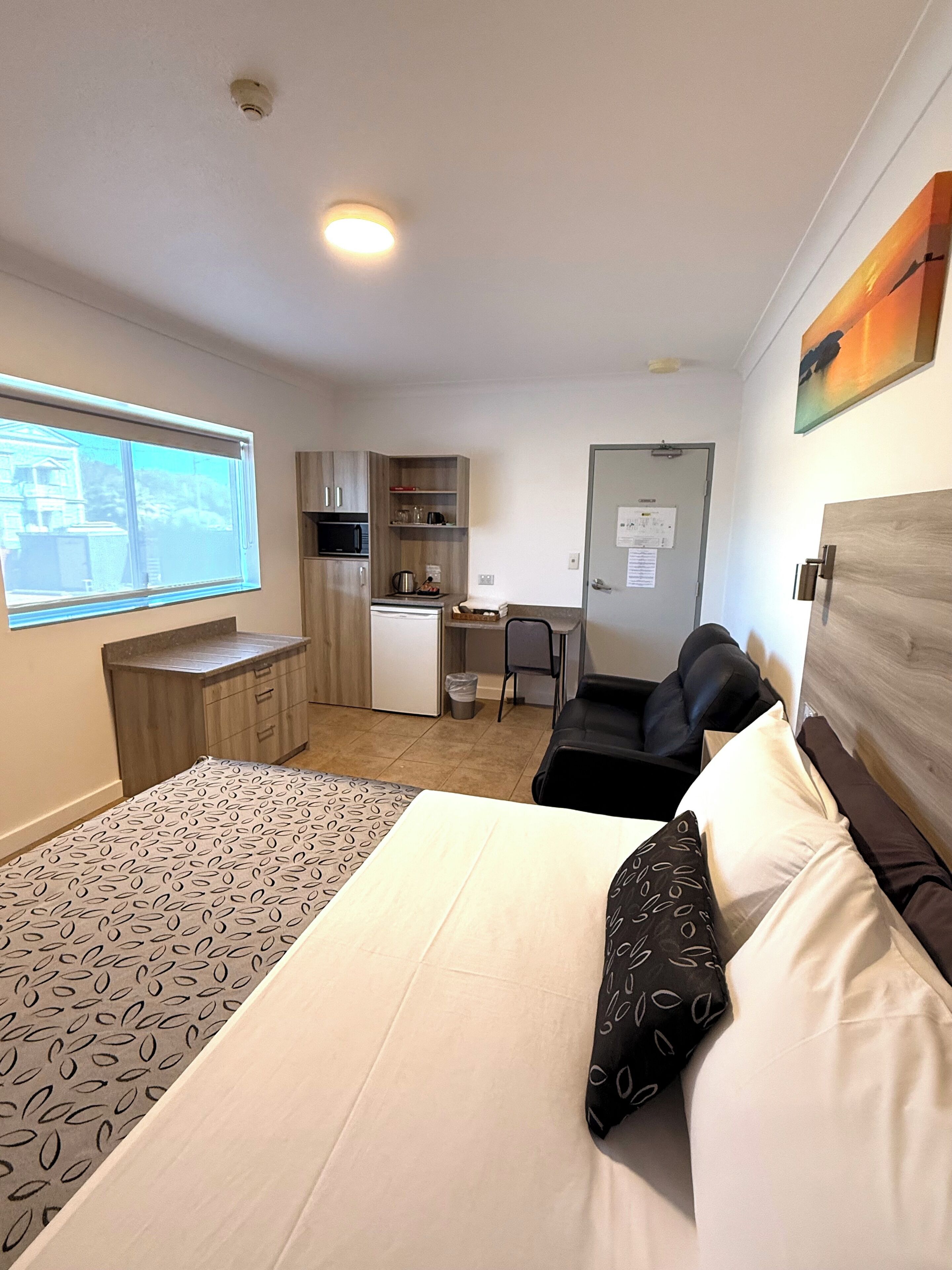 superior room, 1 queen bed, non smoking, ensuite | premium bedding, desk, laptop workspace, blackout curtains