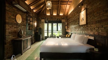 Habitación (Sunset Valley Bungalow) | Ropa de cama de alta calidad y minibar