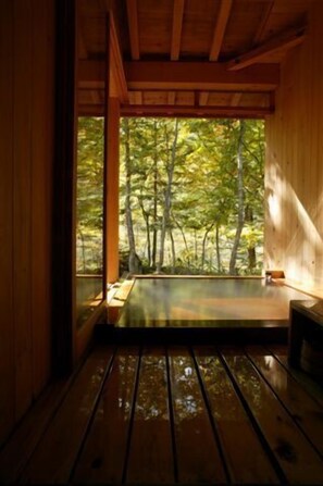 A wooden room with a view of a forest. - Mozumo - Adults Only (Takayama)