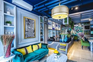 Lobby sitting area - Hotel Feodora (Jakarta)