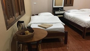 Triple Room A/C | Wi-fi (inkludert)