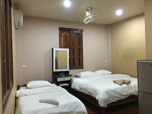 Triple Room A/C | Wi-Fi ฟรี