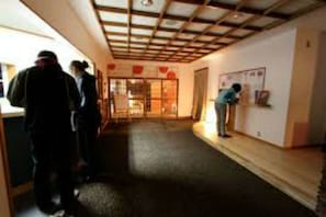 Reception - Alpine Villa Nozawa (Nozawaonsen)