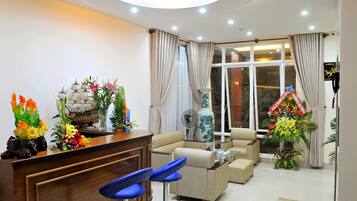 32-inch TV with cable channels