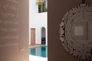 Detall de l'interior
