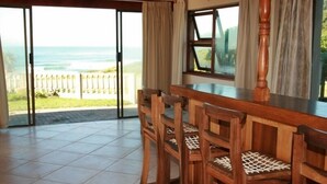 Family House, 4 Bedrooms | In-room dining - Kayser's Beach House (Kidd's Beach)
