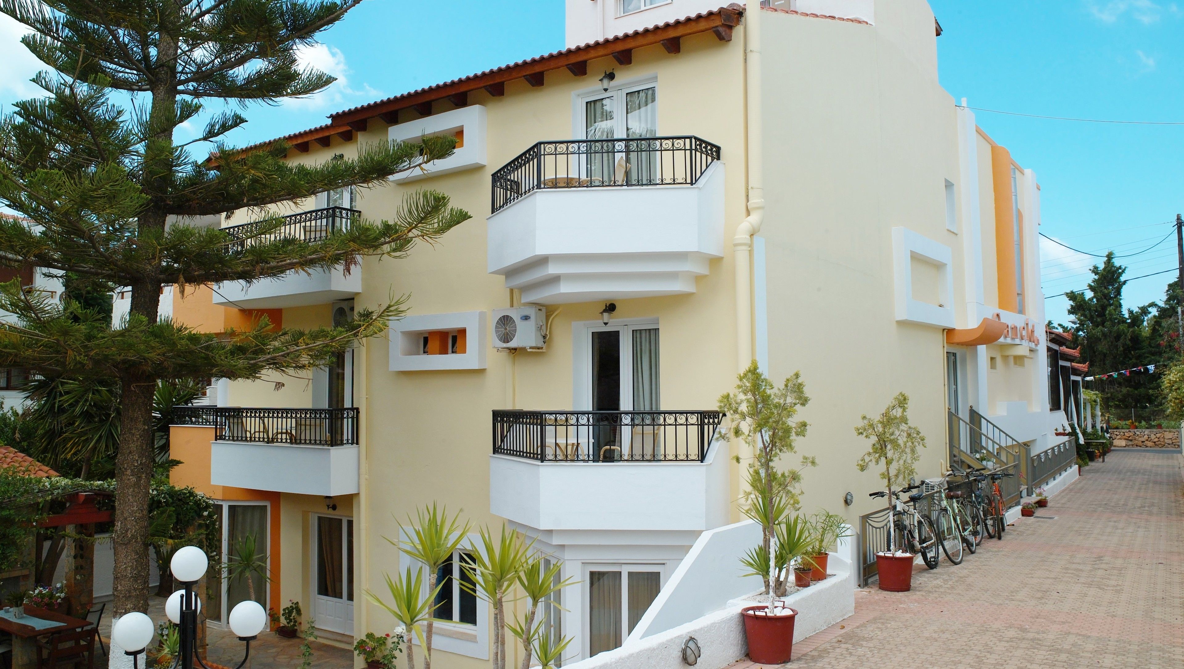 Foto - Camelot Royal Beds by Estia