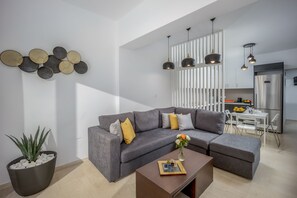 Apartment, 2 Bedrooms | Living area