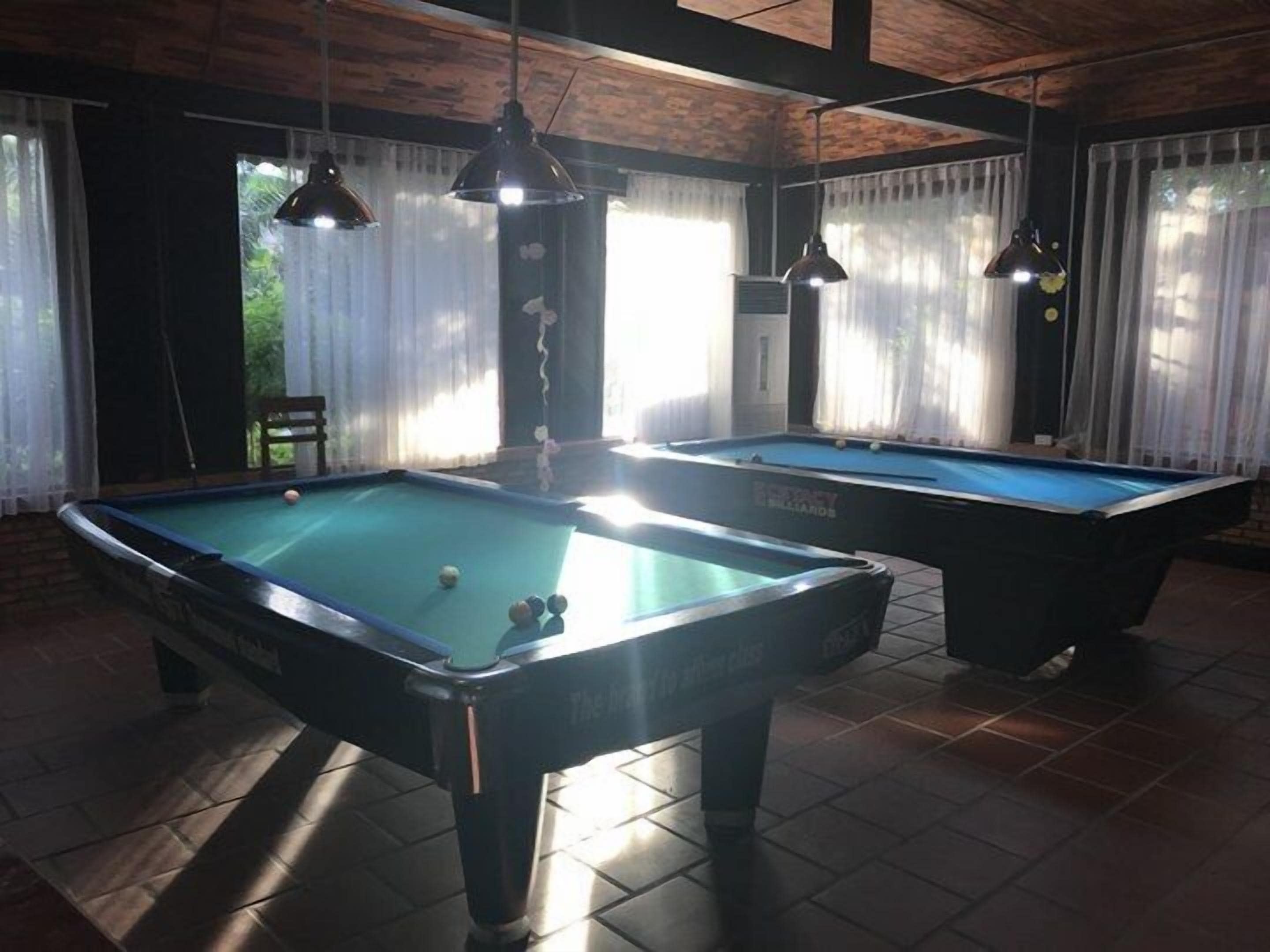 billiards