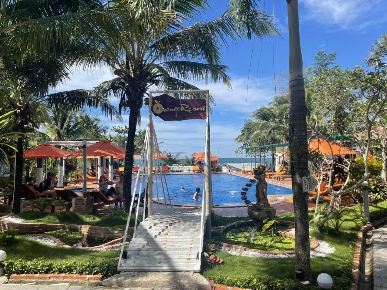 deluxe bungalow, pool view | front of property