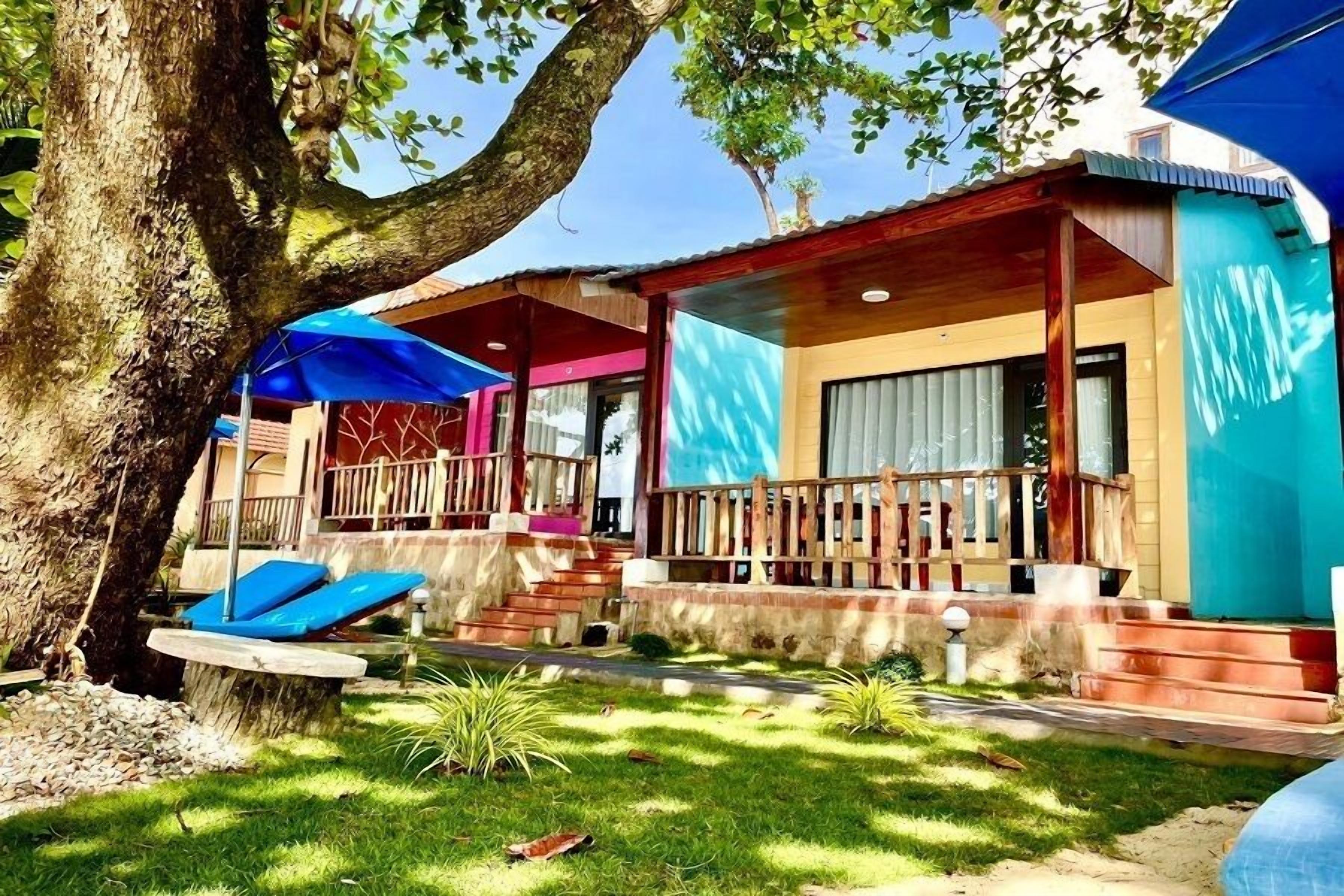 superior bungalow, beachfront | terrace/patio