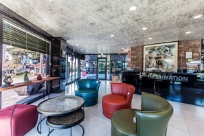 Lobby - Cheonjiyeon Hotel (Seogwipo)