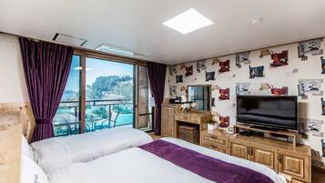 Standard Room (O Type) | Premium bedding, down duvets, desk, laptop workspace