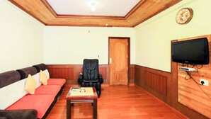 Habitació doble o amb dos llits individuals estàndard, 1 llit doble, bany privat | Vista des de l'habitació