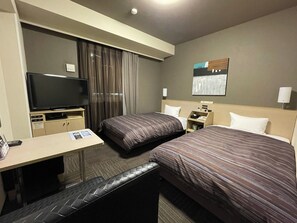 Desk, free WiFi, bed sheets - Hotel Route - Inn Ebina Ekimae (Ebina)