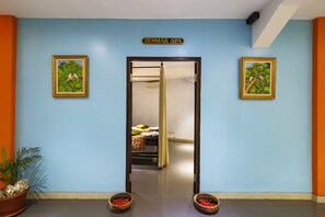 อ่างน้ำร้อน, ทรีทเมนท์ดูแลผิว, ทำเล็บ