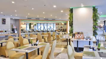 Daily buffet breakfast for a fee